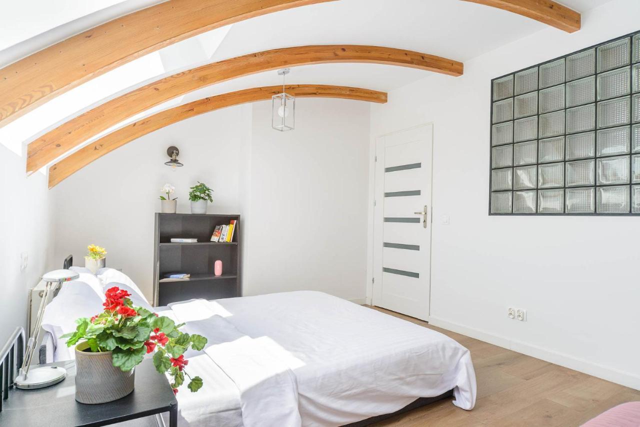 Stylish Apartment In The City Center Of Warschau Buitenkant foto