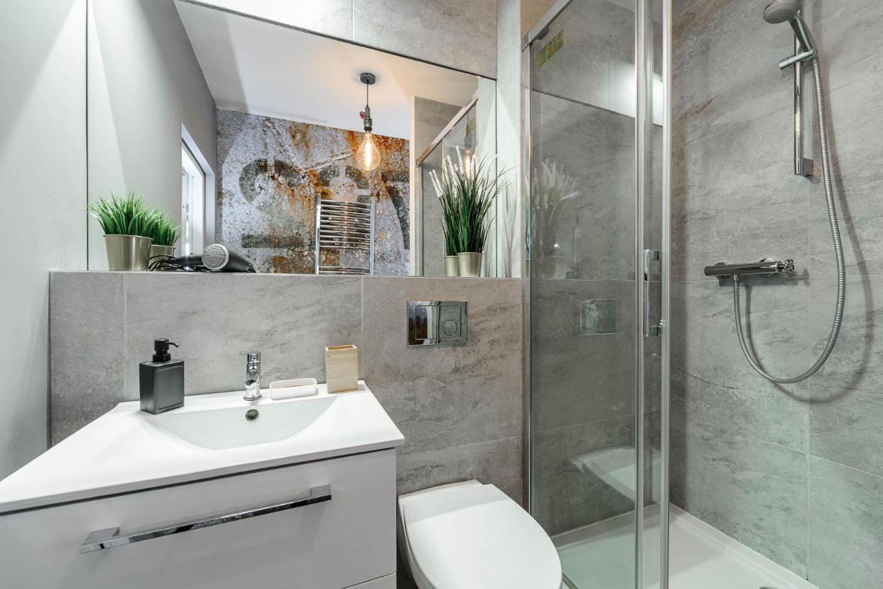 Stylish Apartment In The City Center Of Warschau Buitenkant foto